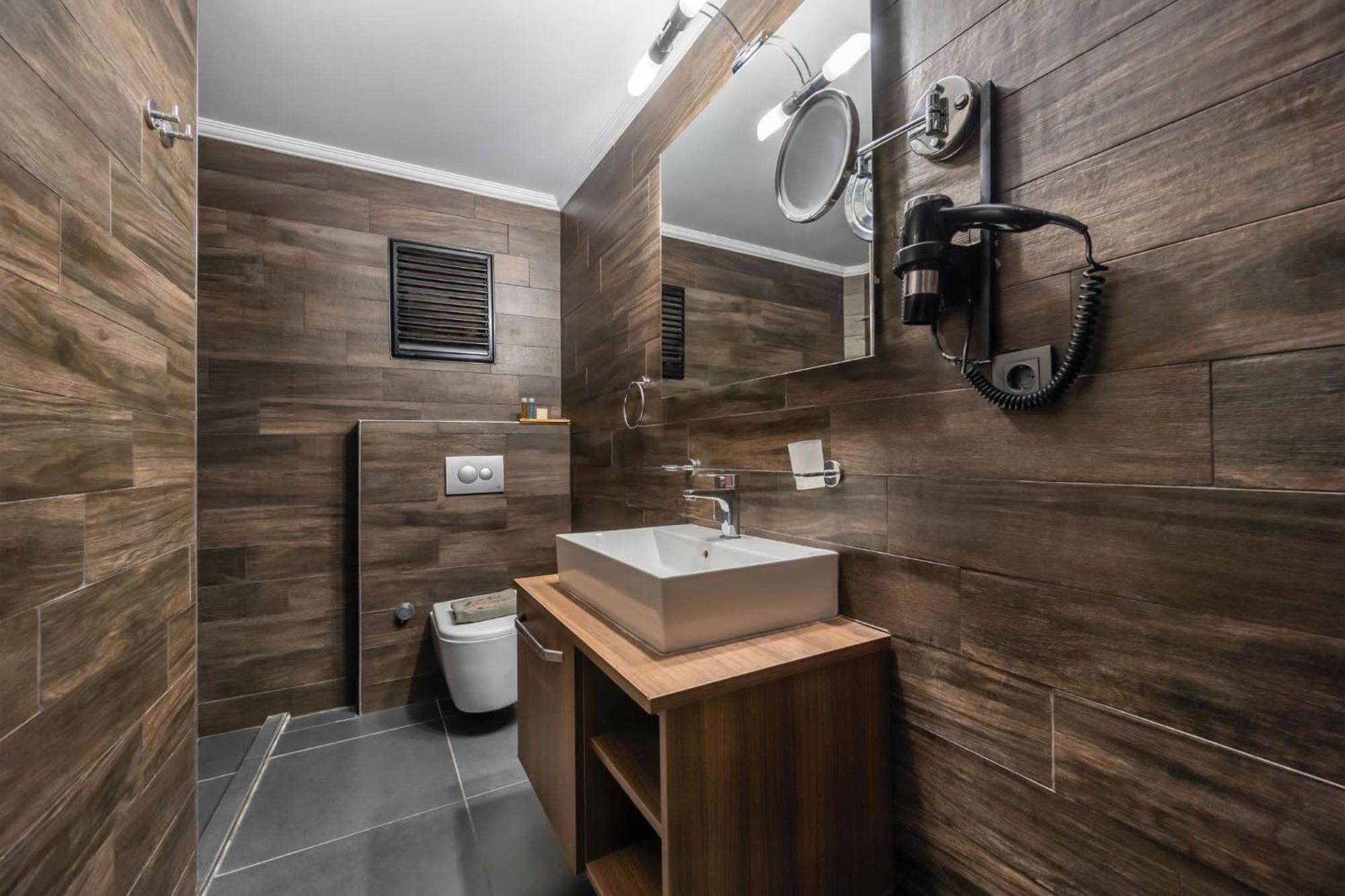 Art & Interiors Hotel Гюмбет Екстериор снимка